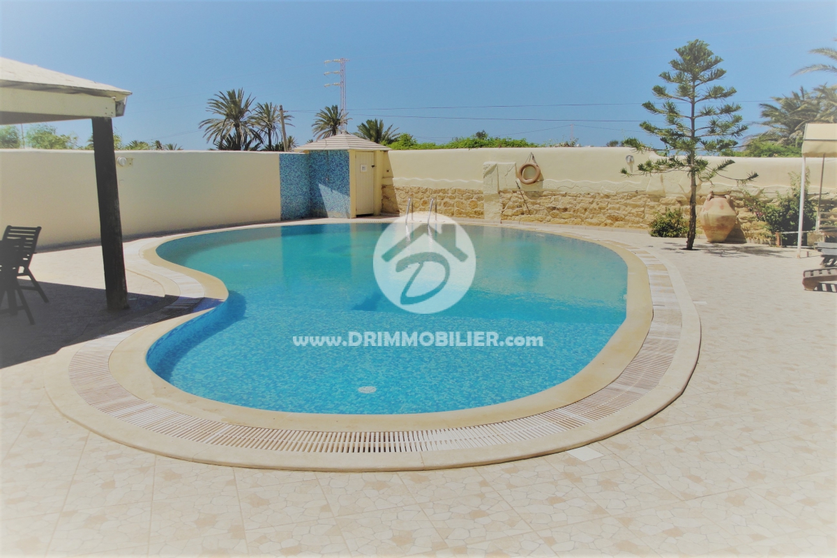 L 138 -                            Vente
                           Villa avec piscine Djerba